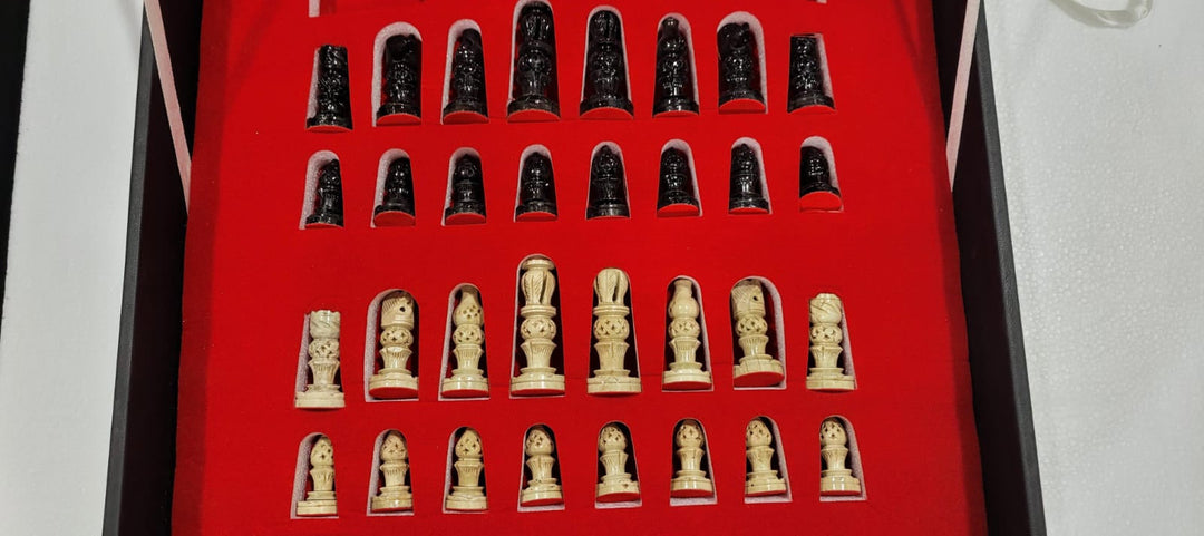 לוח שחמט יוקרתי משיש עם קופסת אחסון מקטיפה