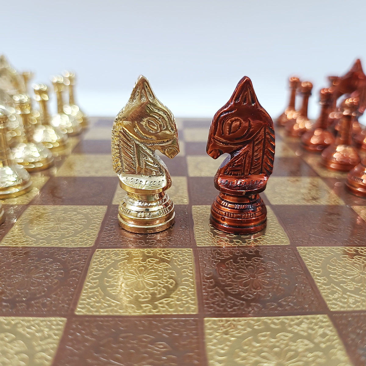 ערכת שחמט קלאסית מפליז בסגנון סטאונטון