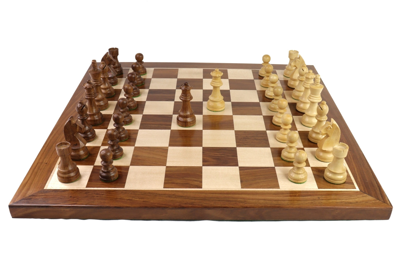 The Grandmaster Chess Set - My Chess Sets