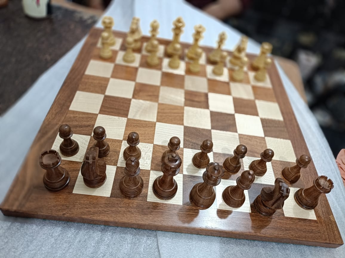 סט שחמט רשמי של אליפות העולם בשחמט של פיד"ה - חום