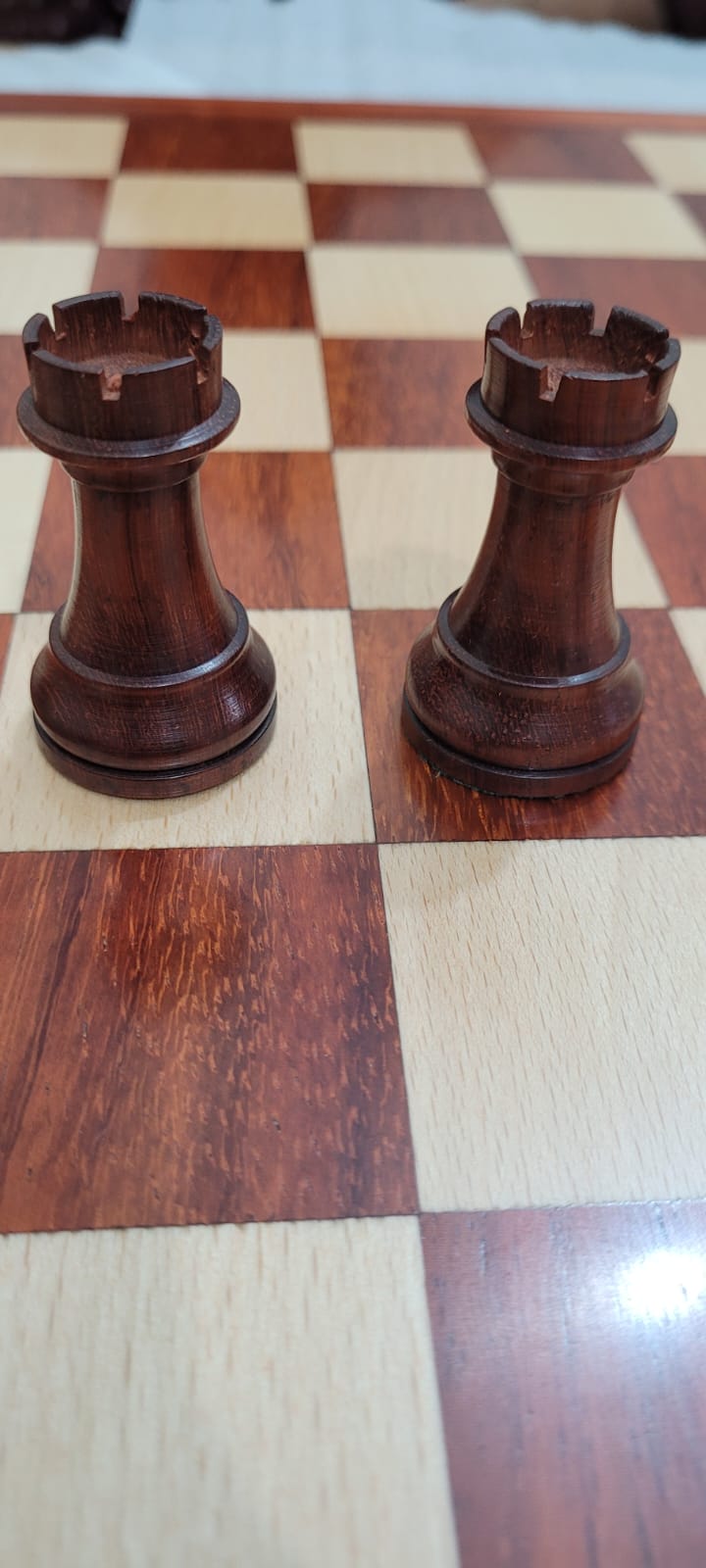 Official FIDE World Chess Championship Chess Set - Red Brown