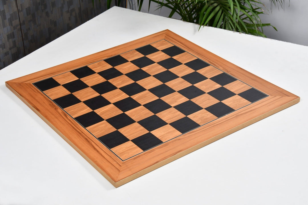 1950s Soviet Russian Latvian Reproduced Chess Pieces in Ebonized Boxwood / Antiqued Boxwood – 4.1” King With Chess Board My Chess Sets